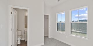 734 WATTS Street Gallery 19