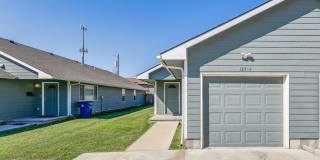 3 bedroom 2 bath duplex Gallery 1