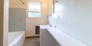 449 North Euclid Avenue Gallery 14