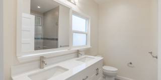 31 Breeze Avenue Gallery 1