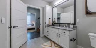 Lenox 7th Gallery 12