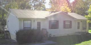 2 Bedroom I Bath Duplex Gallery 1