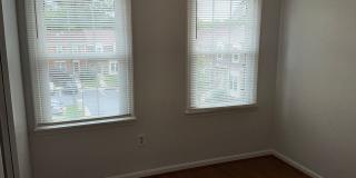Very well maintained 3BR 3.5BA 3 level Colonial Townhome with fully fenced yard Very well maintained 3BR 3.5BA 3 level Colonial Townhome with fully fenced yard Gallery 15