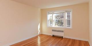 2721 Berwyn Gallery 10
