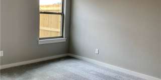 432 Red Robin Street Gallery 11