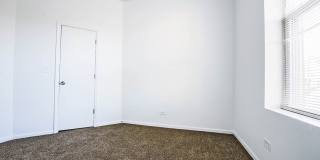 3560 W Cermak Rd Gallery 7