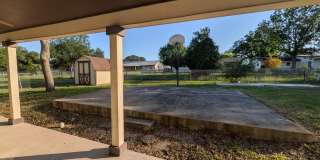 Leon Valley Gem!! Gallery 55