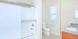 The Vineyards at Palm Desert Gallery 105