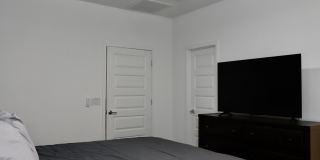 2410 West La Salle Street Gallery 11