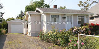 2 Bed, 1 Bath , Bonus Room with Separate Entry in Milwaukie. 2 Bed, 1 Bath , Bonus Room with Separate Entry in Milwaukie. Gallery 1