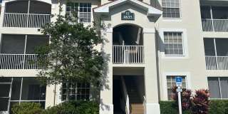 2nd floor  2/2  condo in gated community Gallery 1