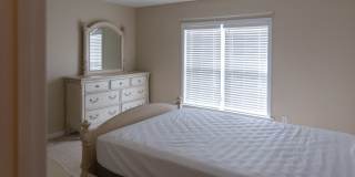 2 Bedroom Townhome off Atlanta Hwy! Gallery 9