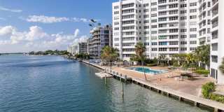 9102 W Bay Harbor Dr Gallery 35