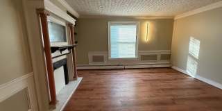 3 Bedroom with off-street Parking on Park Ave Gallery 1