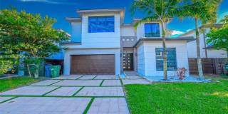 15976 SW 136th Ter Gallery 1