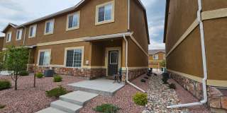 3 bed-3 bath Townhome with AC!!! Gallery 1
