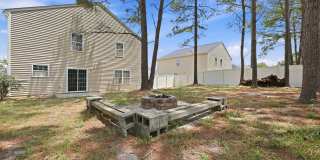 3 Bed 2.5 Bath With Fenced in Yard! Gallery 38