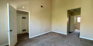 2 Bedroom/2.5 Bathroom Townhouse Fashion Park Villas Across Shops at Santa Anita Gallery 13