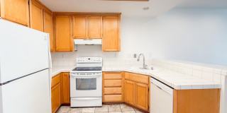 Richmond Marina Bay 3 Bed 3 Bath Townhome in Gated Bay Front Community Gallery 8