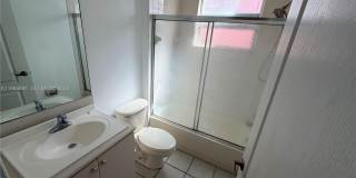 4110 NE 22nd Ct Gallery 15