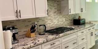 Spacious 3BR 3BA House in Bakersfield Gallery 18