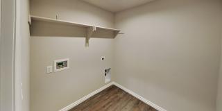 Spacious 4 Bedroom 2 Bathroom Home in Mustang Schools Gallery 17