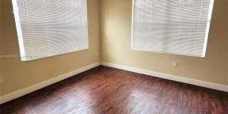 237 NW 10th Ave Gallery 4