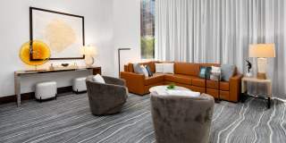 State & Chestnut Gallery 31