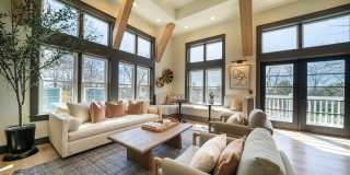 The Estates Gallery 22