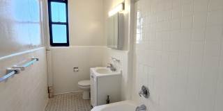 3240 Henry Hudson Pkwy 3240 Henry Hudson Pkwy Gallery 1
