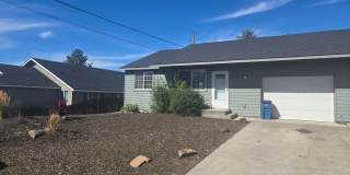 Fully Remodeled Single-Story Duplex in Southwest Redmond! Fully Remodeled Single-Story Duplex in Southwest Redmond! Gallery 1