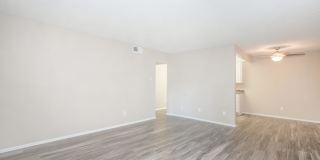 Huntington Highlander Apartment Homes Gallery 16