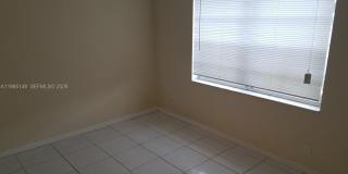 10040 Twin Lakes Dr Gallery 13