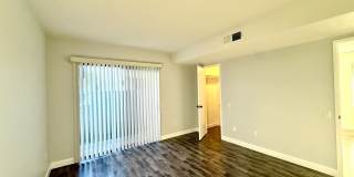 CASA VERDE - One Bedroom - Unfurnished - Long Term Gallery 8