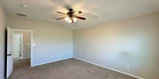 Viewable Now!  Small Dogs Accepted! Gallery 17