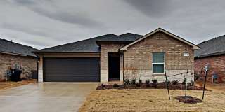 Very Nice Brand New 4 Bedroom home in Mustang Schools Gallery 1