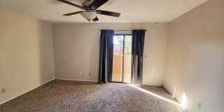 EXCELLENT TOWNHOME IN TEMPE! Gallery 16