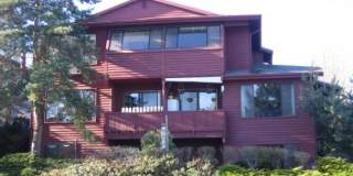 7059-35th Avenue NE Gallery 1