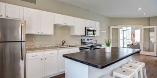 Deerfield Gallery 8