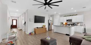 423 Pepperbark Avenue Gallery 11