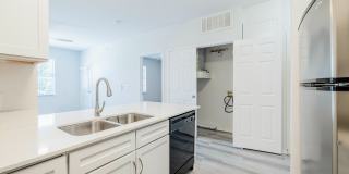 Arioso Apartments & Townhomes Gallery 25