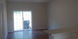 3 Bedroom, 3 1/2 Bathroom Townhouse on Easterly Parkway Gallery 8