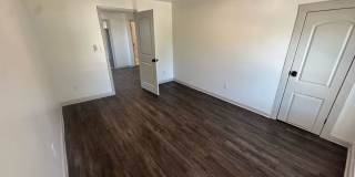 1527-1529 Fuller St Gallery 8