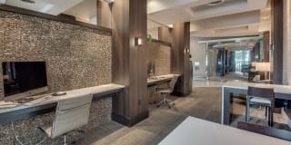 Windsor at West University Gallery 32