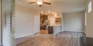 15330 NE 70th St Gallery 3