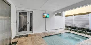 1511 NE 4th Pl Gallery 10