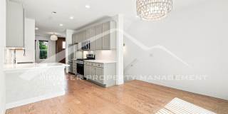 Gorgeous Townhouse with Central AC and Rooftop Deck Gallery 7