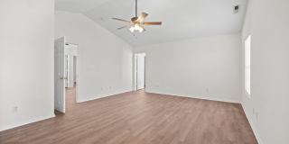 Newly Renovated SFH near Northlake Mall Gallery 25