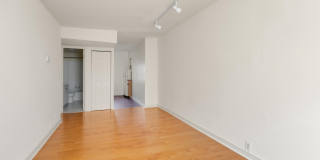 258 S 9TH Street Gallery 3