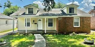 5917 FRANKLIN Avenue Gallery 1